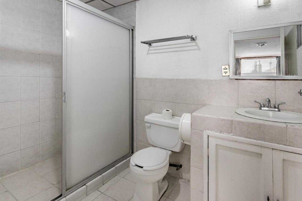 Hotel Halley Леон Экстерьер фото