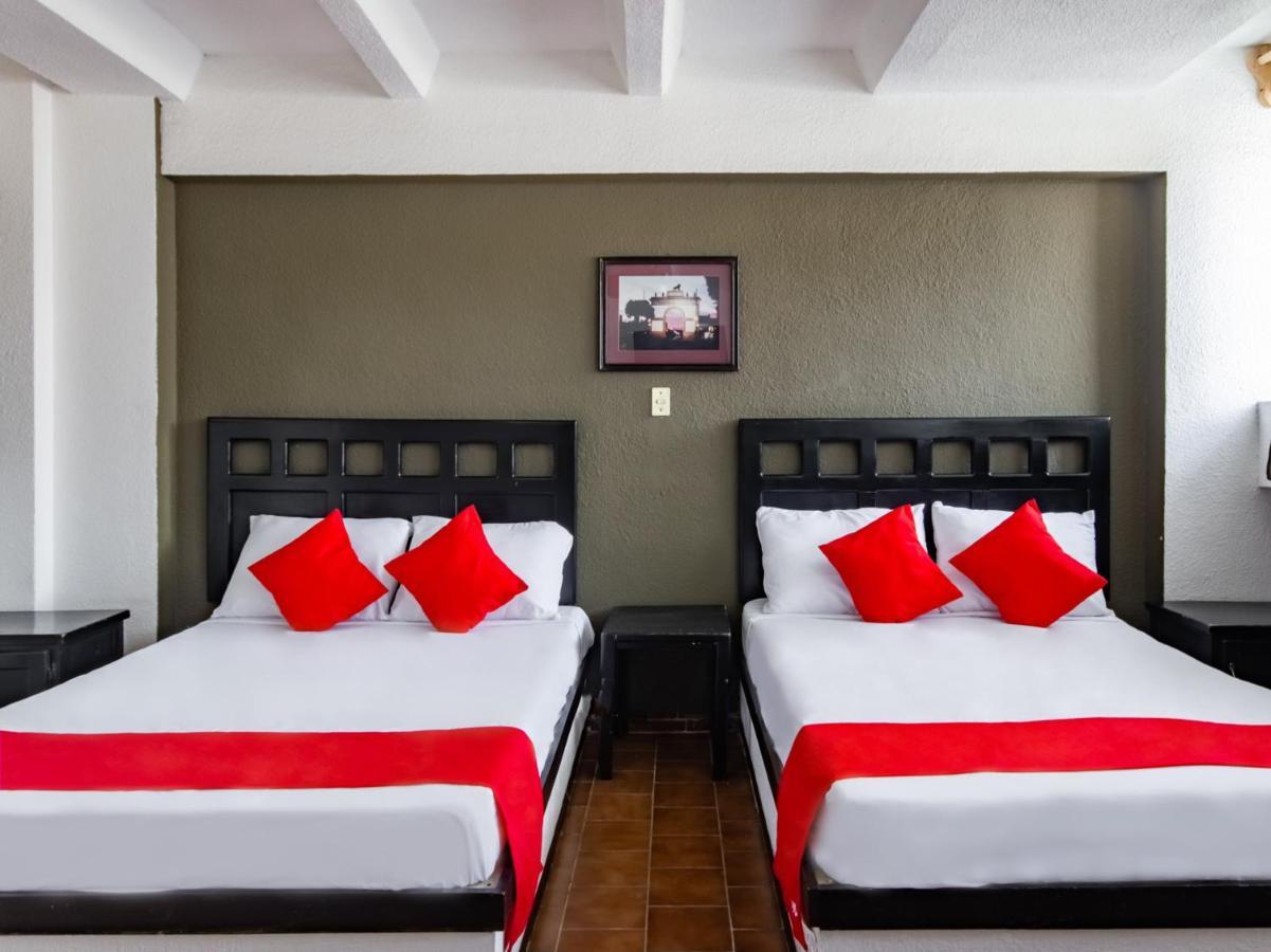 Hotel Halley Леон Экстерьер фото