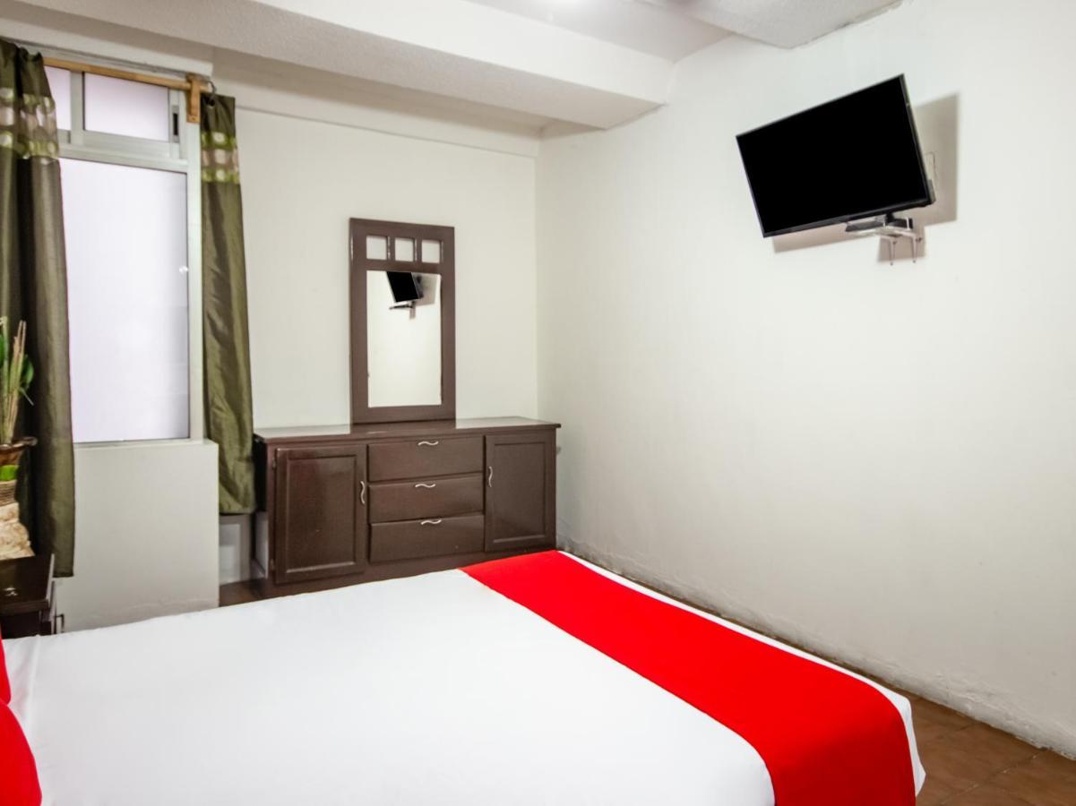 Hotel Halley Леон Экстерьер фото